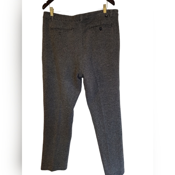 Betabrand Men's Yoga Dress Pants Tweed Like Wide Leg Size 36×32 Gray Black - Picture 3 of 17